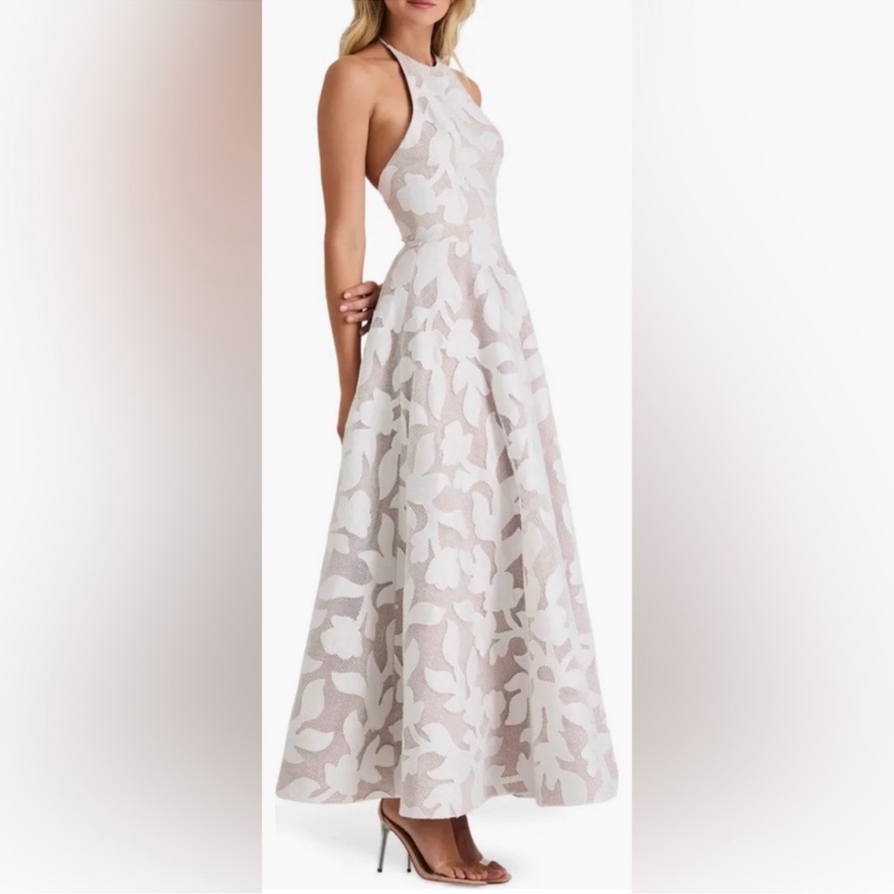 HELSI Alexandria Halter Fit & Flare White midi maxi Dress - Picture 2 of 8